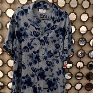 Old Navy Blue Casual Button Down Shirt